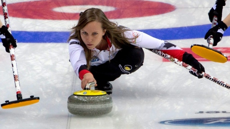 Rachel Homan stays perfect, advances to final of curling worlds