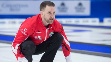 Brad Gushue rebounds with win over Swiss at men's curling worlds