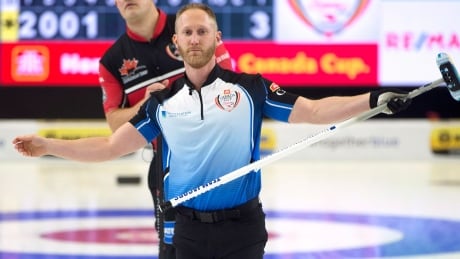 Brad Jacobs remains undefeated in pool play at National curling slam