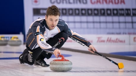 Logjam at top of standings as 6 teams off to perfect starts at mixed doubles championship