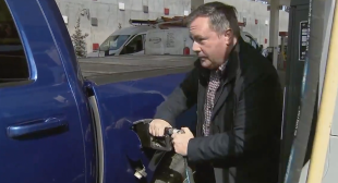 Jason Kenney Twitter Video Struggling To Pump His Own Gas Viral